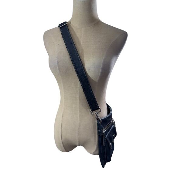 "FOSSIL" Black Leather Crossbody Zippers Adjustable Strap Goth Y2K Academia - Picture 2 of 6